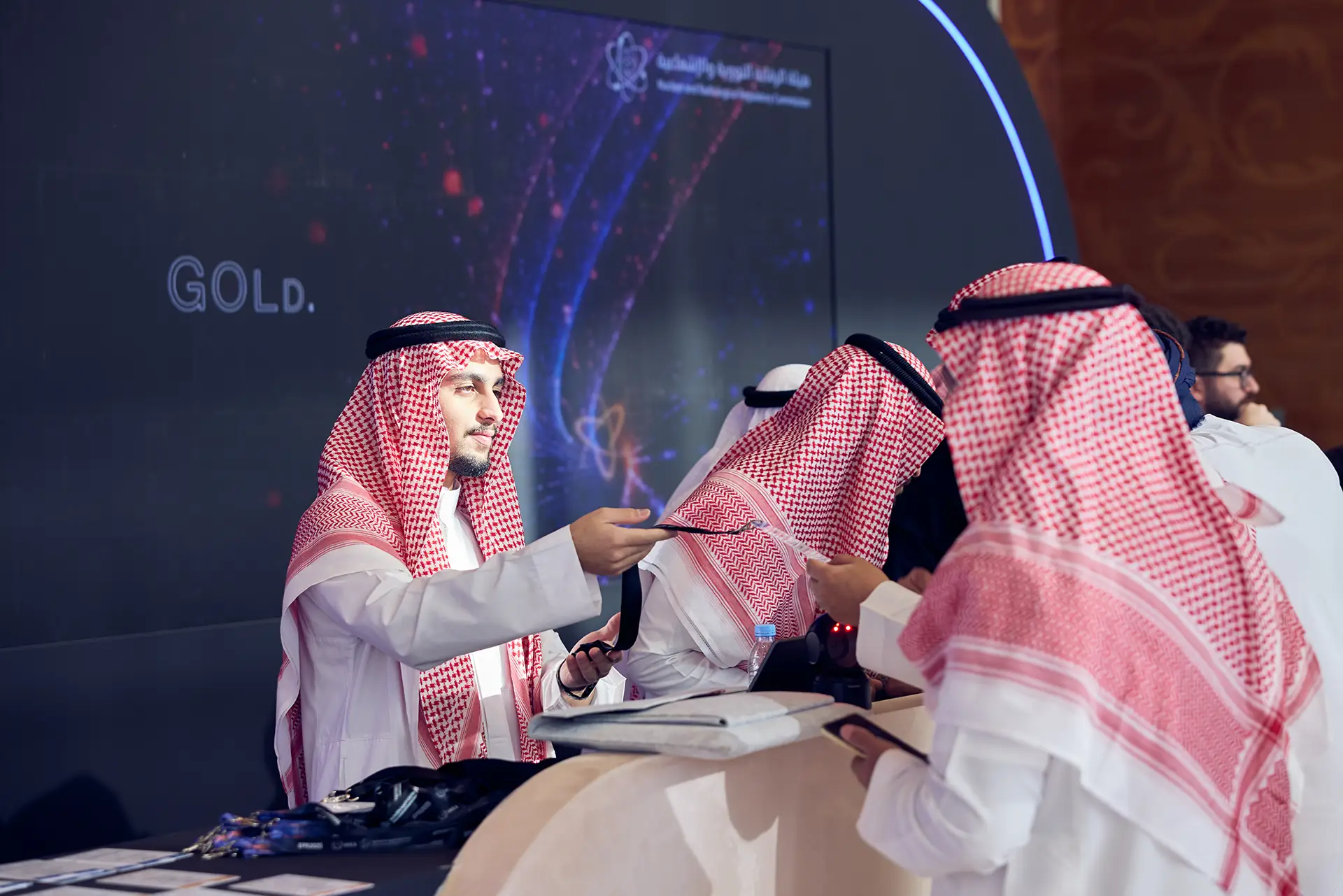 خدمات وحلول تقنية